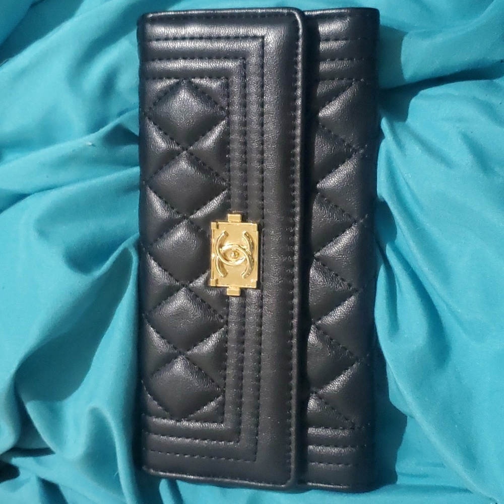 CHANEL | Unisex Calfskin Street Style Plain Leather Logo Long Wallets